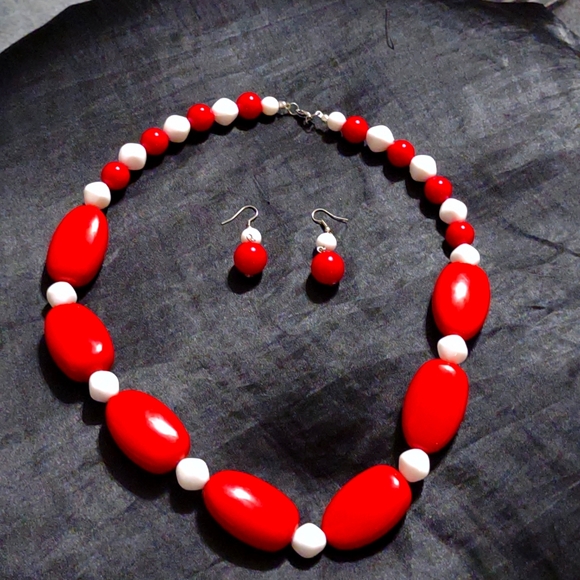 Vintage Costume Jewelry - Picture 1 of 1